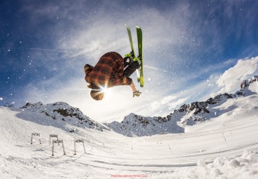 直播吧-曼城世俱杯中国媒体报道精选及舆论反响综合评价